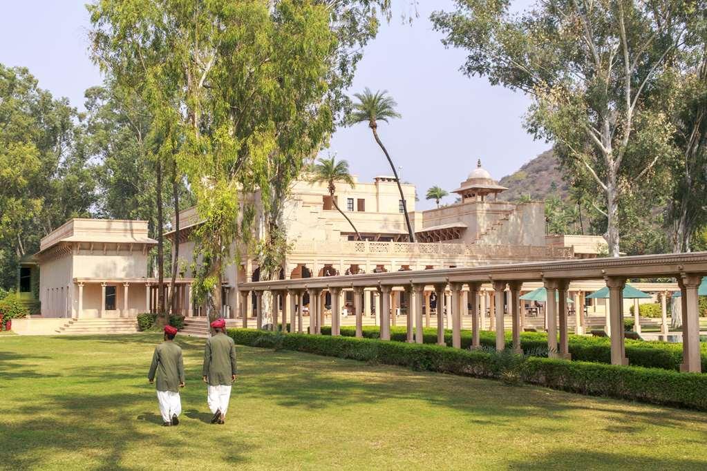 Amanbagh Hotel Ajabgarh Exterior photo